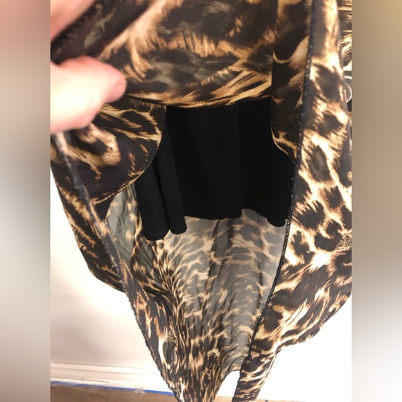 INDULGE LEOPARD PRINT SLEEVES DRESS IN SIZE MEDIUM - Picture 5 of 6